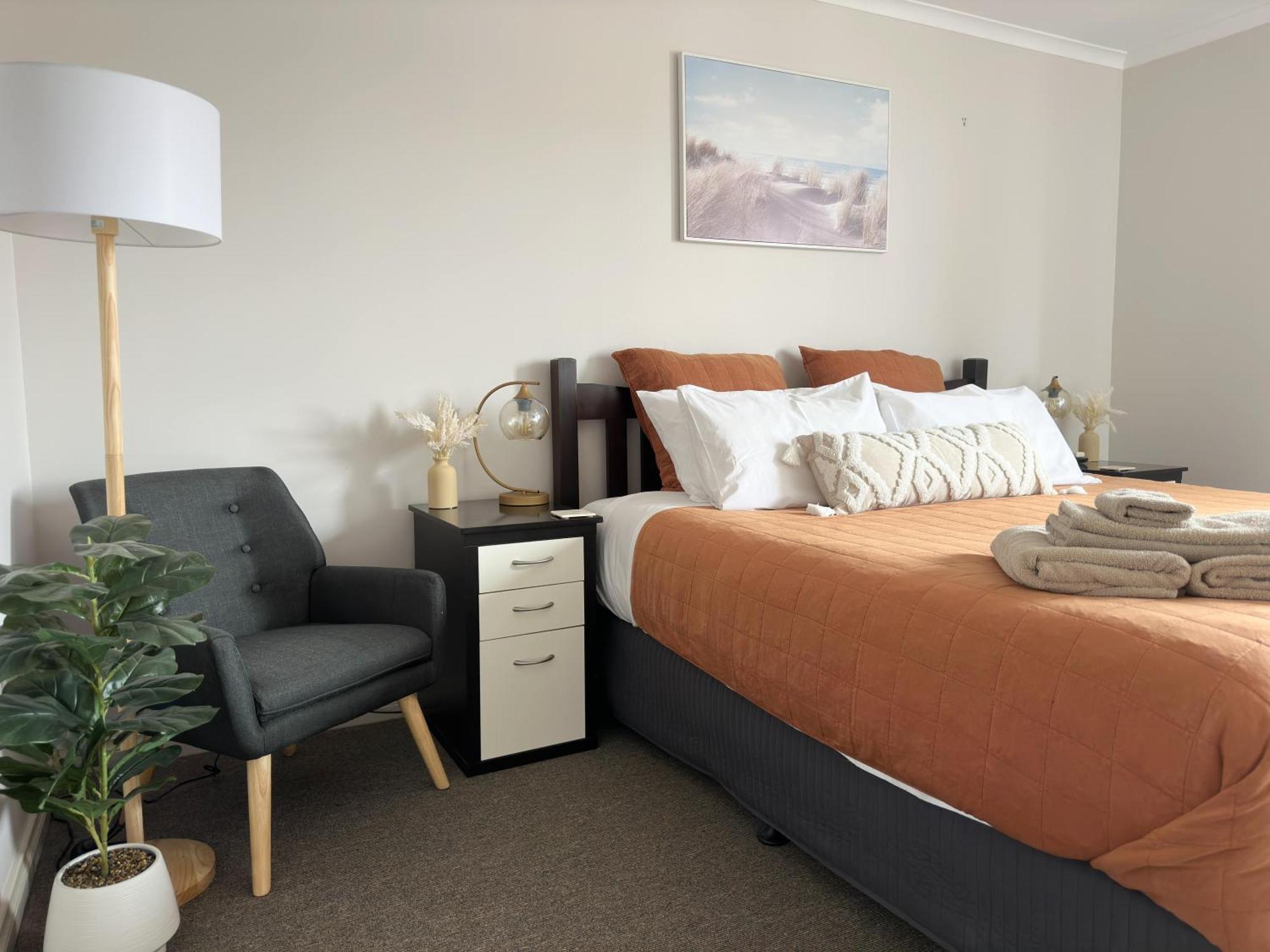 Port Vincent Motel & Apartments Екстериор снимка