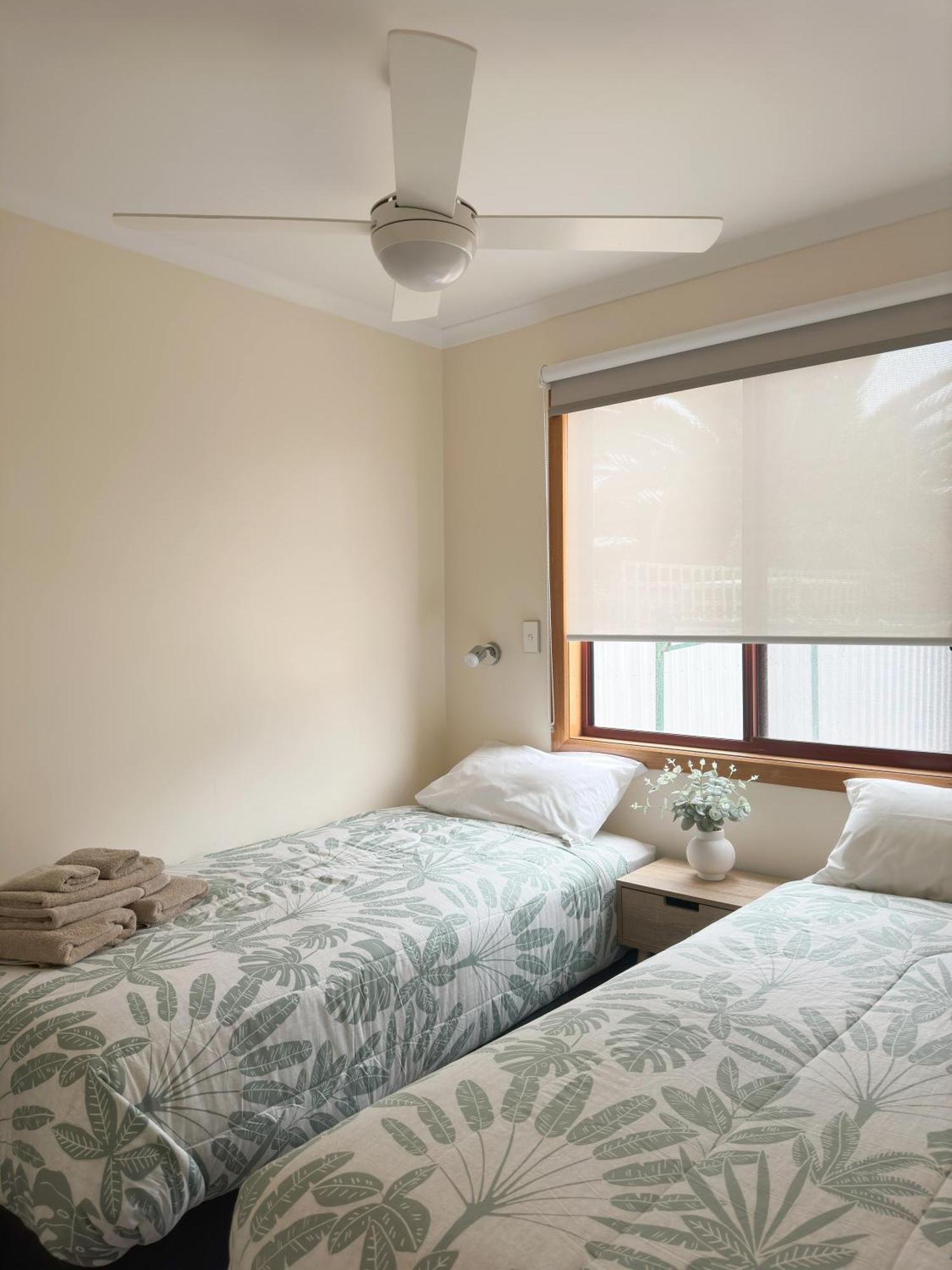 Port Vincent Motel & Apartments Екстериор снимка