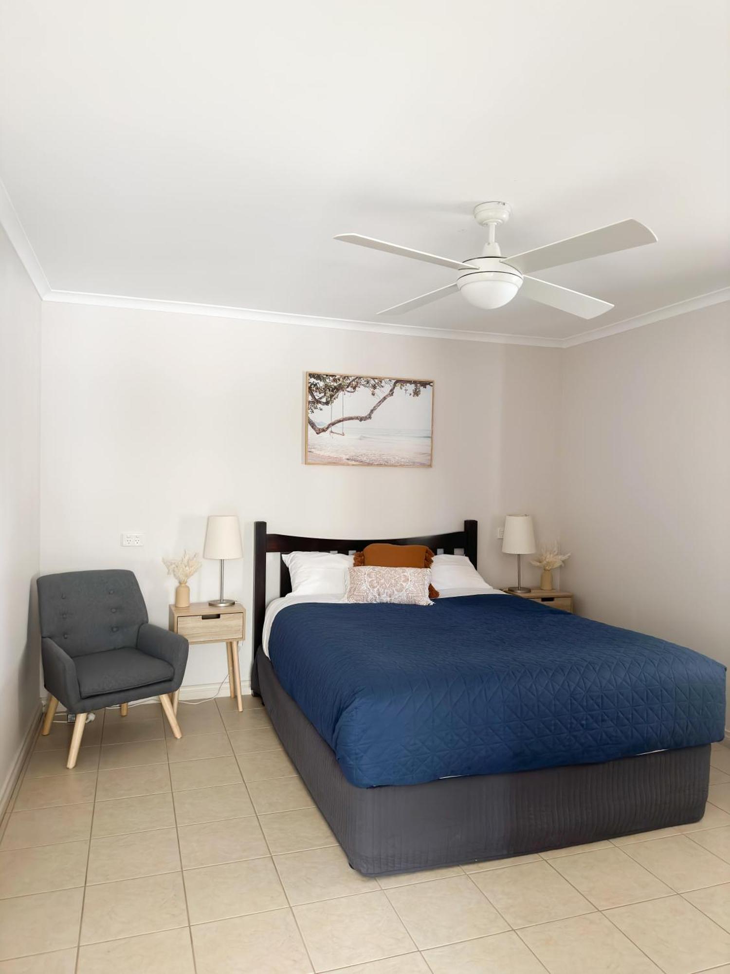 Port Vincent Motel & Apartments Екстериор снимка