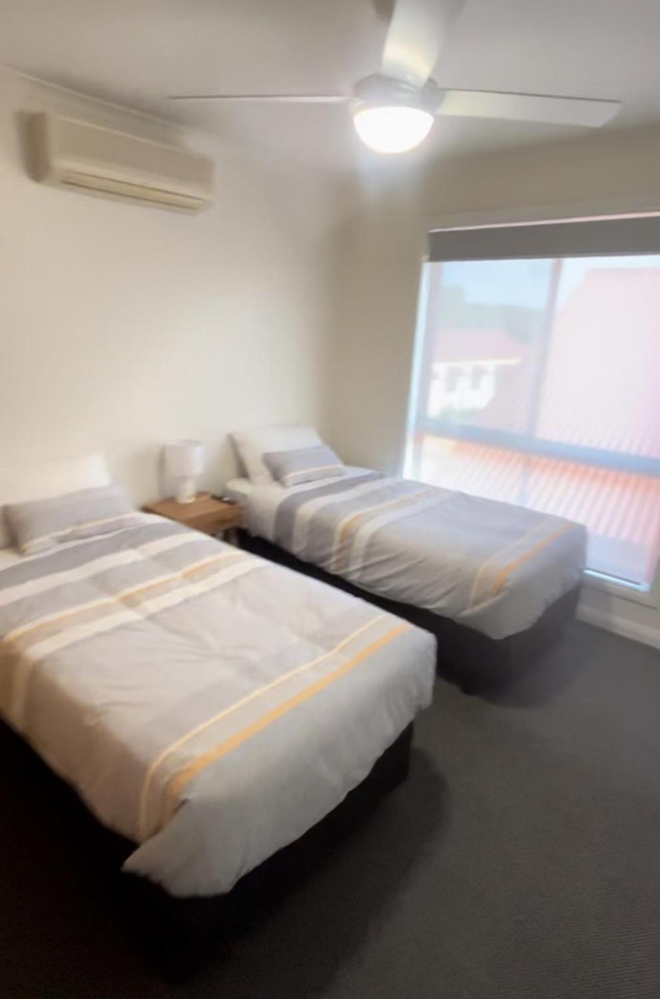 Port Vincent Motel & Apartments Екстериор снимка