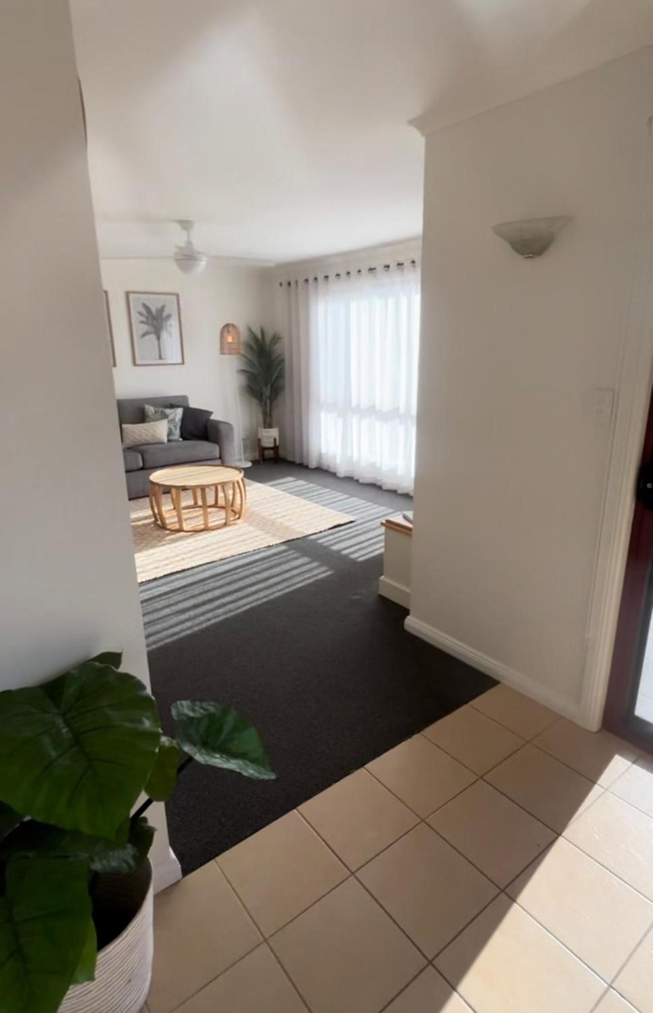 Port Vincent Motel & Apartments Екстериор снимка
